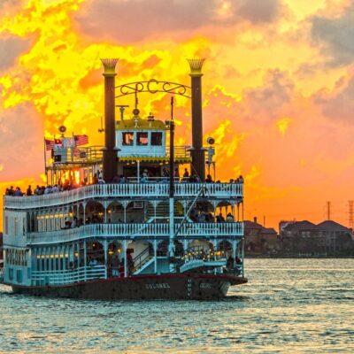 Colonel Paddlewheel Boat ready for dinner cruise on Offats Bayou